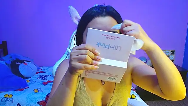 Isa-Jones online show from October 11, 11:36 pm