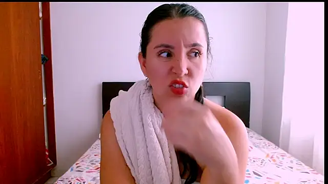 emely sexx20 online show from January 10, 4:42 pm