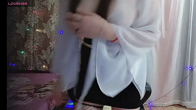 Snapshot of Lanian_99 chatting on November 26, 10:44 pm Lanian 99 online show from November 26, 10:44 pm