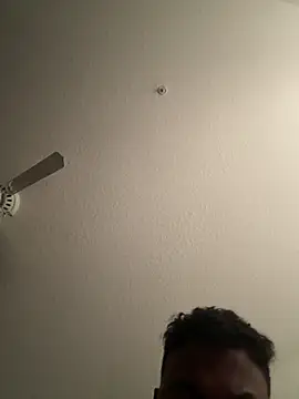 Snapshot of AndrewBigPolla chatting on April 21, 11:18 pm AndrewBigPolla online show from April 21, 11:18 pm
