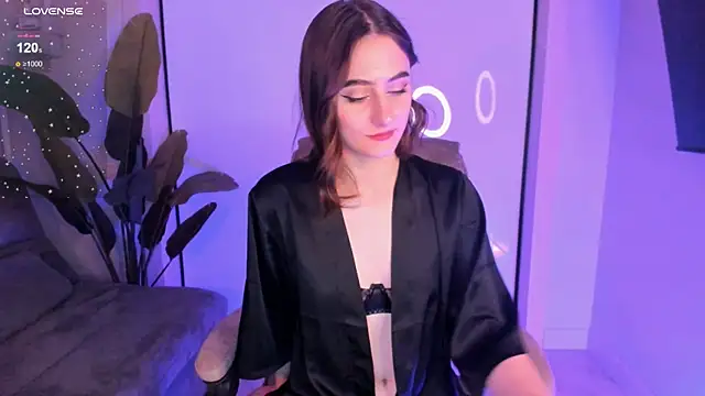 Snapshot of helen_ramsay chatting on December 10, 8:38 pm helen ramsay online show from December 10, 8:38 pm