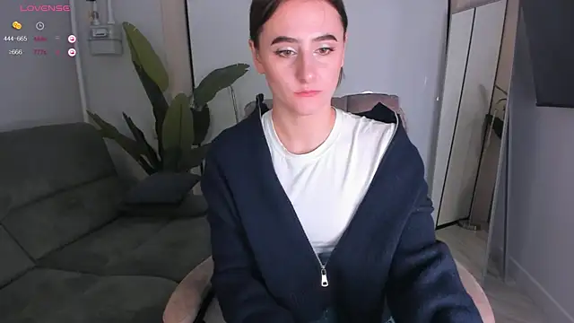 Snapshot of helen_ramsay chatting on October 27, 2:21 pm helen ramsay online show from October 27, 2:21 pm