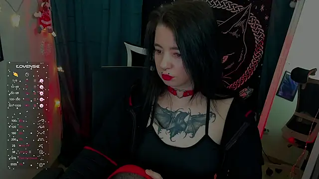 Snapshot of Sam_Mystery chatting on January 6, 4:55 pm Sam Mystery online show from January 6, 4:55 pm
