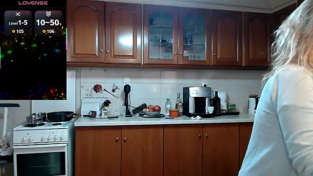 JennaDeluxe online show from January 16, 7:45 am