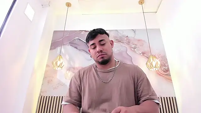 Snapshot of BrianMalonee chatting on November 19, 2:39 pm BrianMalonee online show from November 19, 2:39 pm