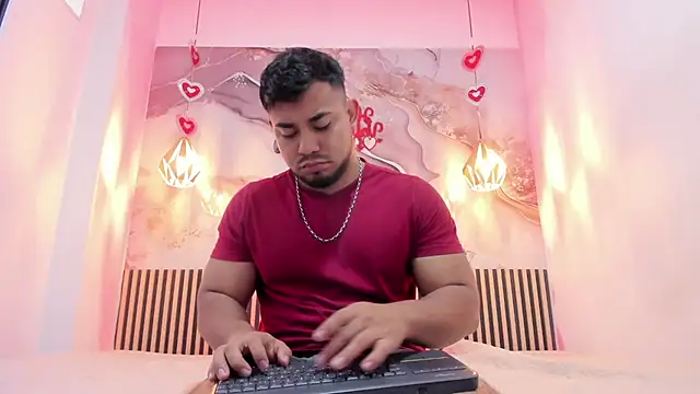 Snapshot of BrianMalonee chatting on February 18, 12:01 pm BrianMalonee online show from February 18, 12:01 pm