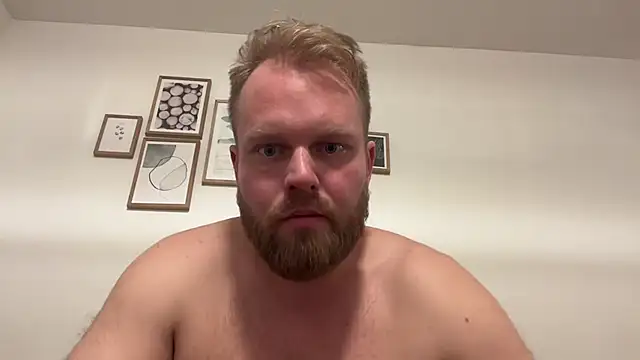 Snapshot of jerkoffwankster chatting on December 19, 8:02 pm jerkoffwankster online show from December 19, 8:02 pm