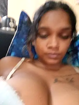 Indianqueen03 online show from February 2, 7:12 pm