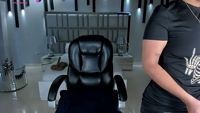 AlessaRomero online show from March 28, 8:08 pm