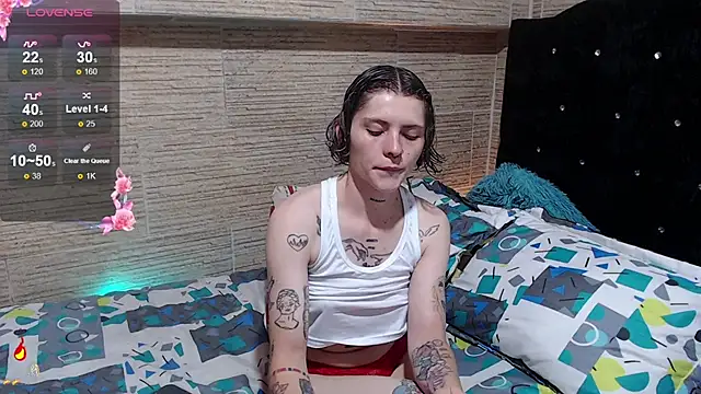 pretty cristal69 online show from October 4, 12:14 pm