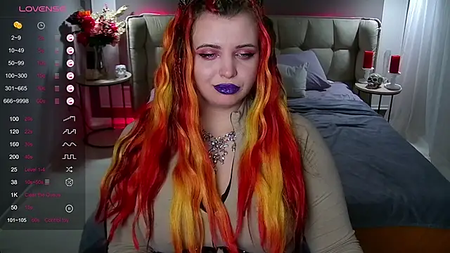 Snapshot of Miss_Maya_Mils chatting on February 4, 4:05 am Miss Maya Mils online show from February 4, 4:05 am