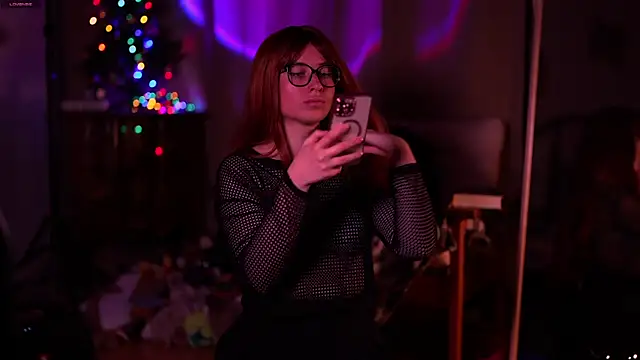 SweetyKitty18 online show from April 12, 5:29 pm