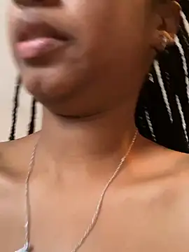 Your Paris online show from February 14, 9:53 pm