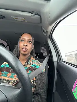 Your Paris online show from April 4, 8:39 pm