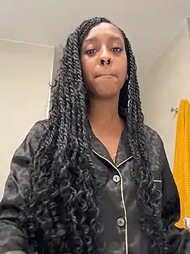 Your Paris online show from April 12, 12:43 pm