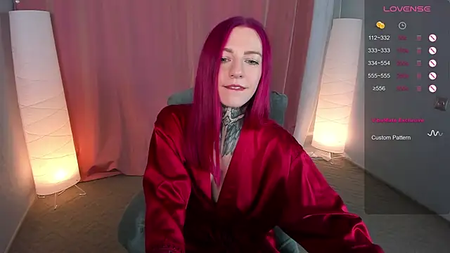 Snapshot of Roxy_____ chatting on February 9, 11:36 pm Roxy online show from February 9, 11:36 pm