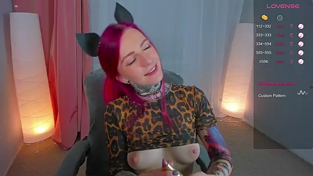 Snapshot of Roxy_____ chatting on March 1, 11:37 pm Roxy online show from March 1, 11:37 pm