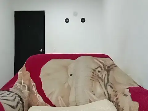 lucydreamm online show from March 19, 2:05 am