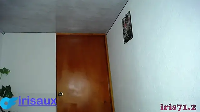 Snapshot of iris_798 chatting on January 20, 4:43 am iris 798 online show from January 20, 4:43 am