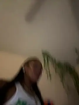 Snapshot of magicalc00ch chatting on February 19, 3:17 am magicalc00ch online show from February 19, 3:17 am