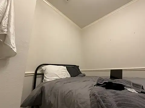 magicalc00ch online show from April 11, 4:44 pm