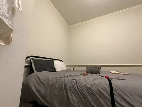 magicalc00ch online show from April 13, 9:09 pm