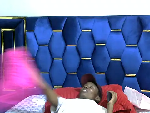 Snapshot of Kababy_love chatting on March 21, 5:02 pm Kababy love online show from March 21, 5:02 pm