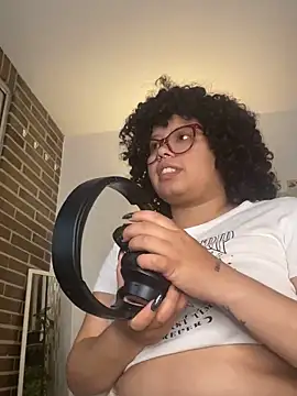 Snapshot of 6nalanie chatting on December 29, 2:38 am 6nalanie online show from December 29, 2:38 am