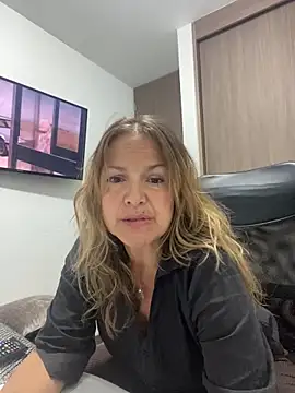 Leyna liu online show from March 23, 3:10 am