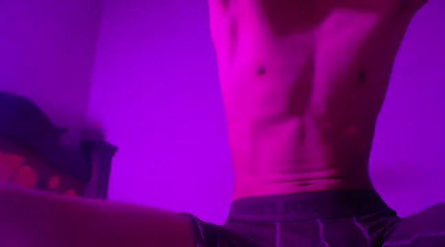 isaaclatino online show from February 3, 5:29 am