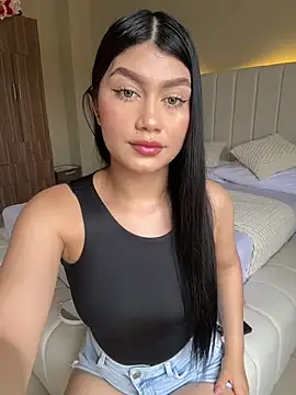EmmaMartiinez online show from May 2, 7:30 pm