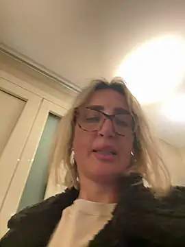 casalinga88 online show from March 21, 5:56 pm