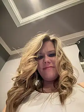 Snapshot of SashaBaby69 chatting on January 25, 12:27 am SashaBaby69 online show from January 25, 12:27 am