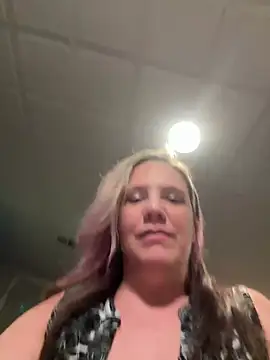 Snapshot of KandyKane11 chatting on January 14, 3:22 am KandyKane11 online show from January 14, 3:22 am