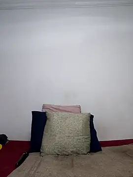 Curvy sluty online show from November 20, 5:51 am