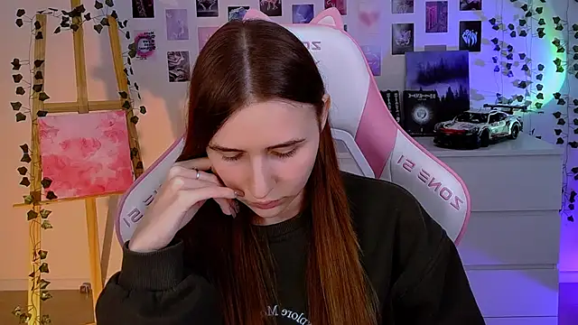 AliceCharmy online show from February 5, 1:11 pm