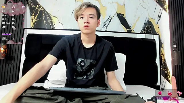 Snapshot of bunny_maxi chatting on January 19, 1:22 pm bunny maxi online show from January 19, 1:22 pm