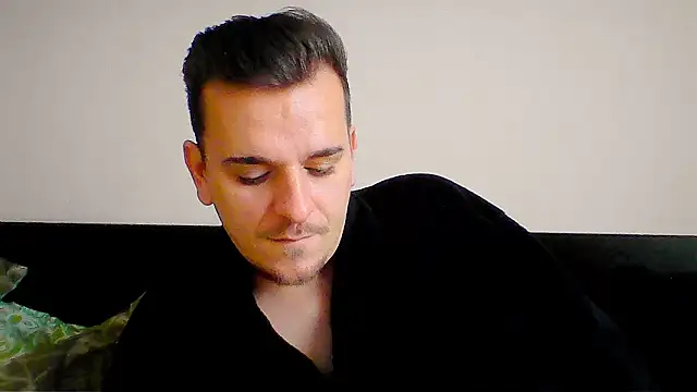 Huge cock22cm online show from January 8, 9:33 am