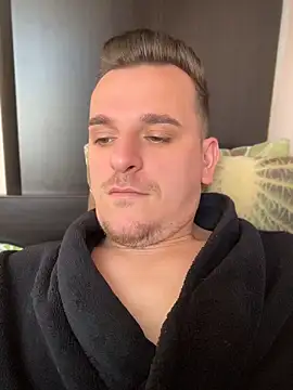 Huge cock22cm online show from April 16, 9:43 am