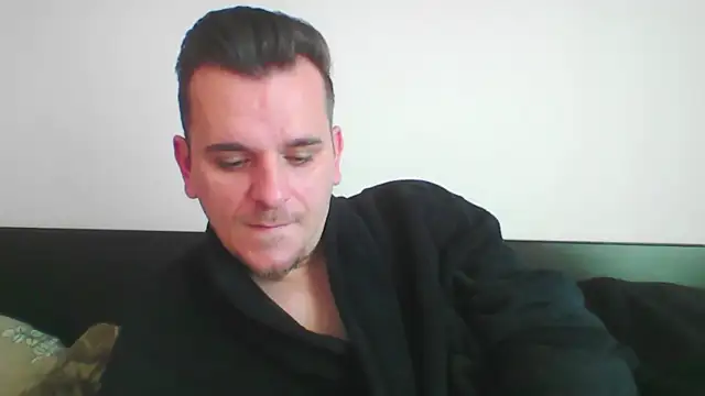 Snapshot of Huge_cock22cm chatting on April 26, 7:28 am Huge cock22cm online show from April 26, 7:28 am