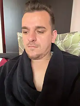 Snapshot of Huge_cock22cm chatting on May 25, 7:03 am Huge cock22cm online show from May 25, 7:03 am