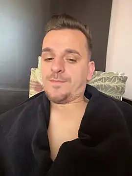 Snapshot of Huge_cock22cm chatting on May 30, 7:49 am Huge cock22cm online show from May 30, 7:49 am