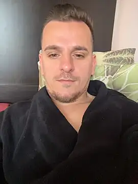 Snapshot of Huge_cock22cm chatting on June 1, 6:15 am Huge cock22cm online show from June 1, 6:15 am
