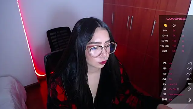 megan bluee23 online show from February 13, 2:20 pm