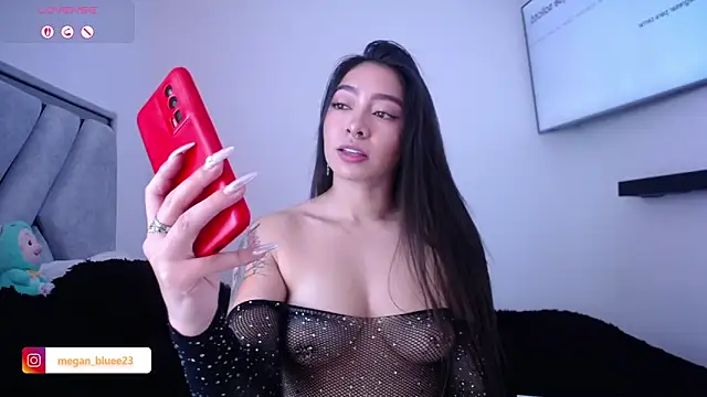 megan bluee23 online show from October 1, 3:51 pm