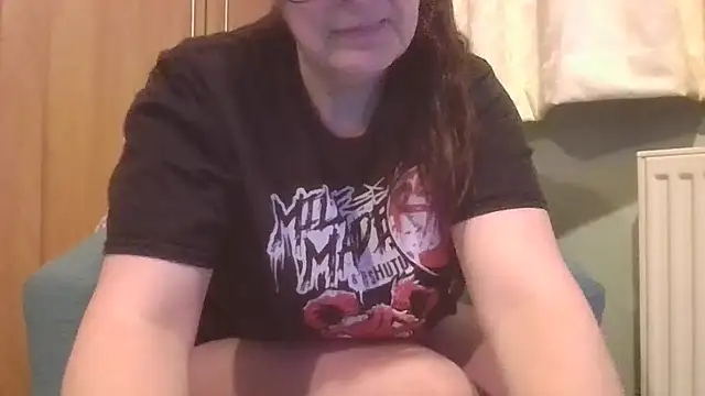 MissKisu online show from May 18, 8:58 pm