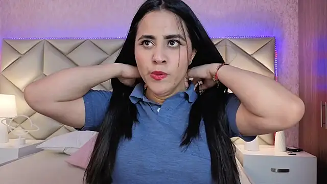 Snapshot of Brenda_Garcia chatting on September 15, 7:47 pm Brenda Garcia online show from September 15, 7:47 pm