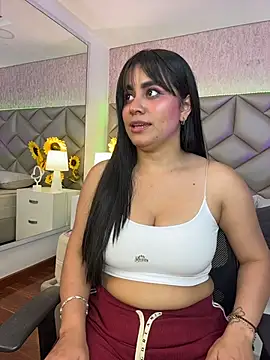 Snapshot of Brenda_Garcia chatting on November 8, 7:23 pm Brenda Garcia online show from November 8, 7:23 pm