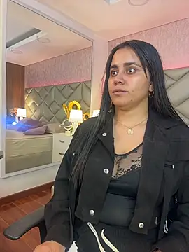 Snapshot of Brenda_Garcia chatting on November 28, 8:22 pm Brenda Garcia online show from November 28, 8:22 pm