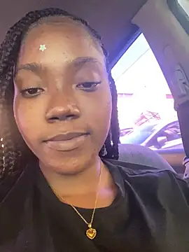 NillaMontana online show from January 29, 7:43 pm